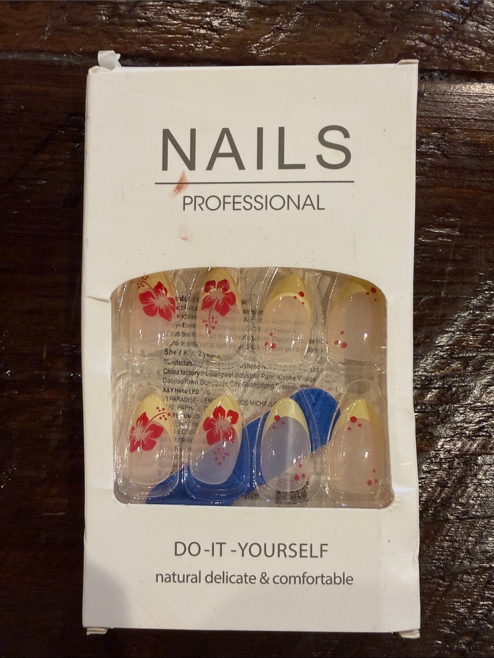 NAILS Professional Do-It-Yourself Press-On Nail Set - Yellow & Blue Floral
